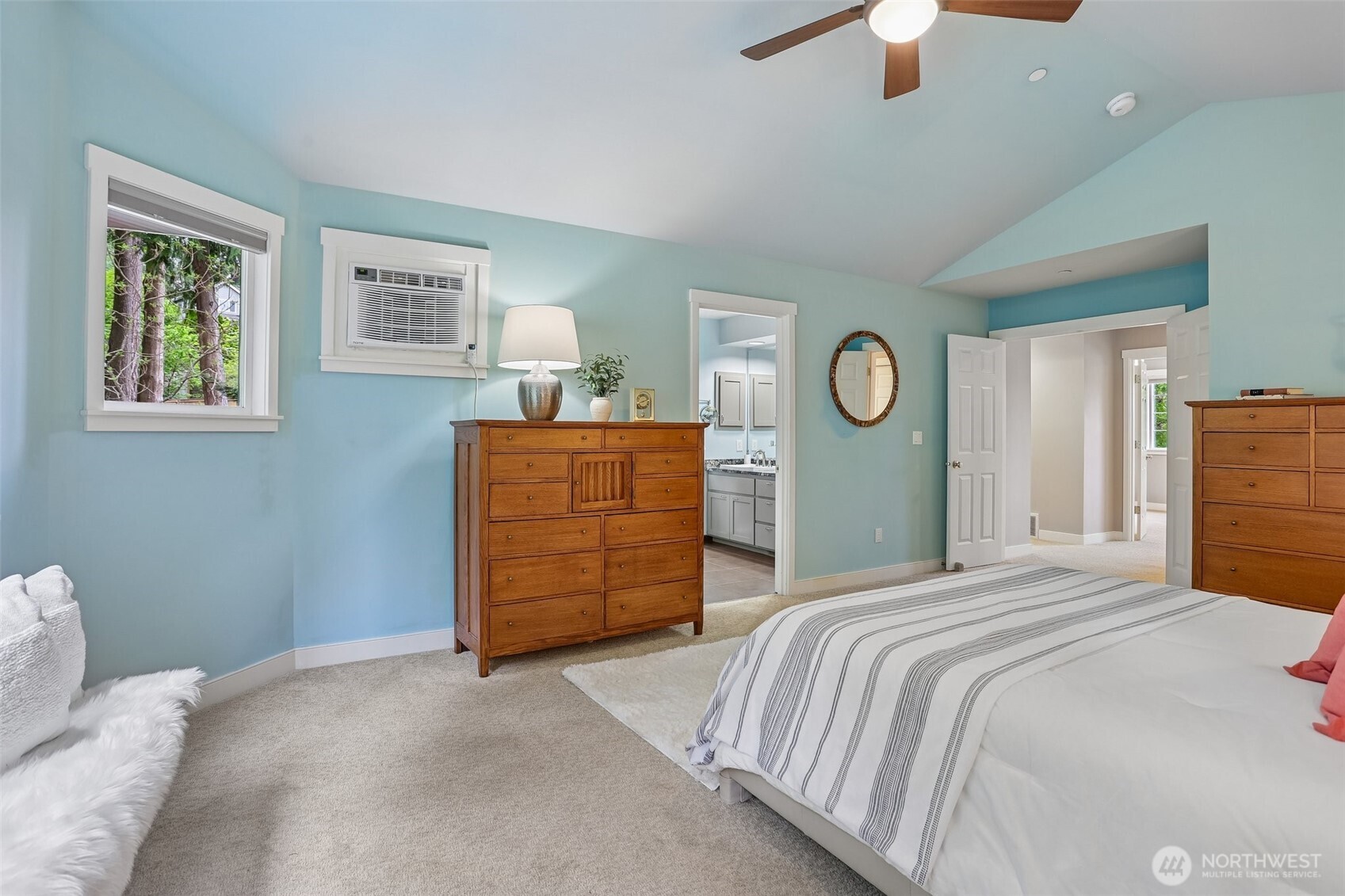 9975 185th Court NE, Redmond, WA 98052