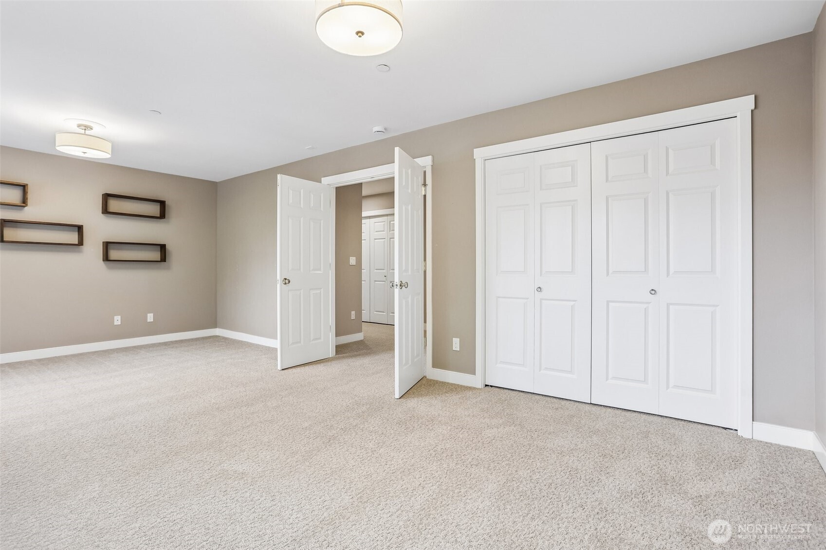 9975 185th Court NE, Redmond, WA 98052