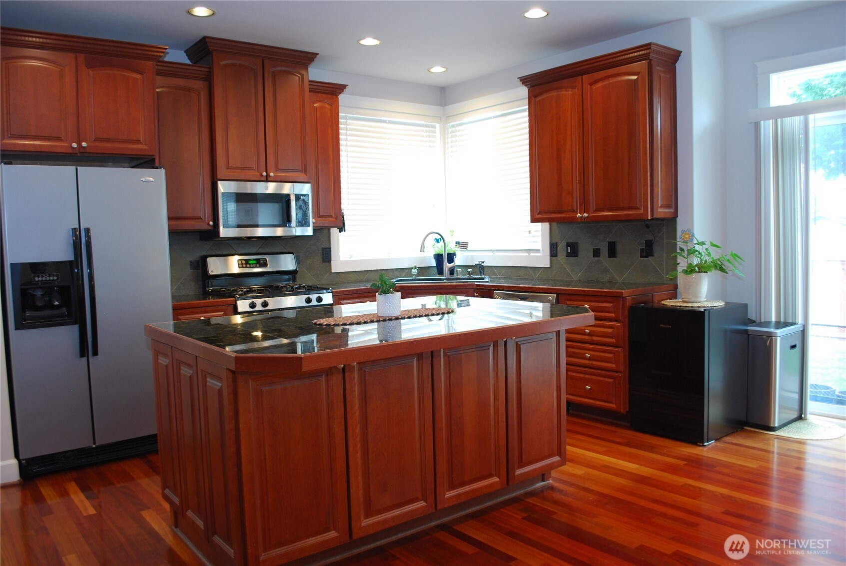 5304 151st Avenue Ct E, Sumner, WA 98390