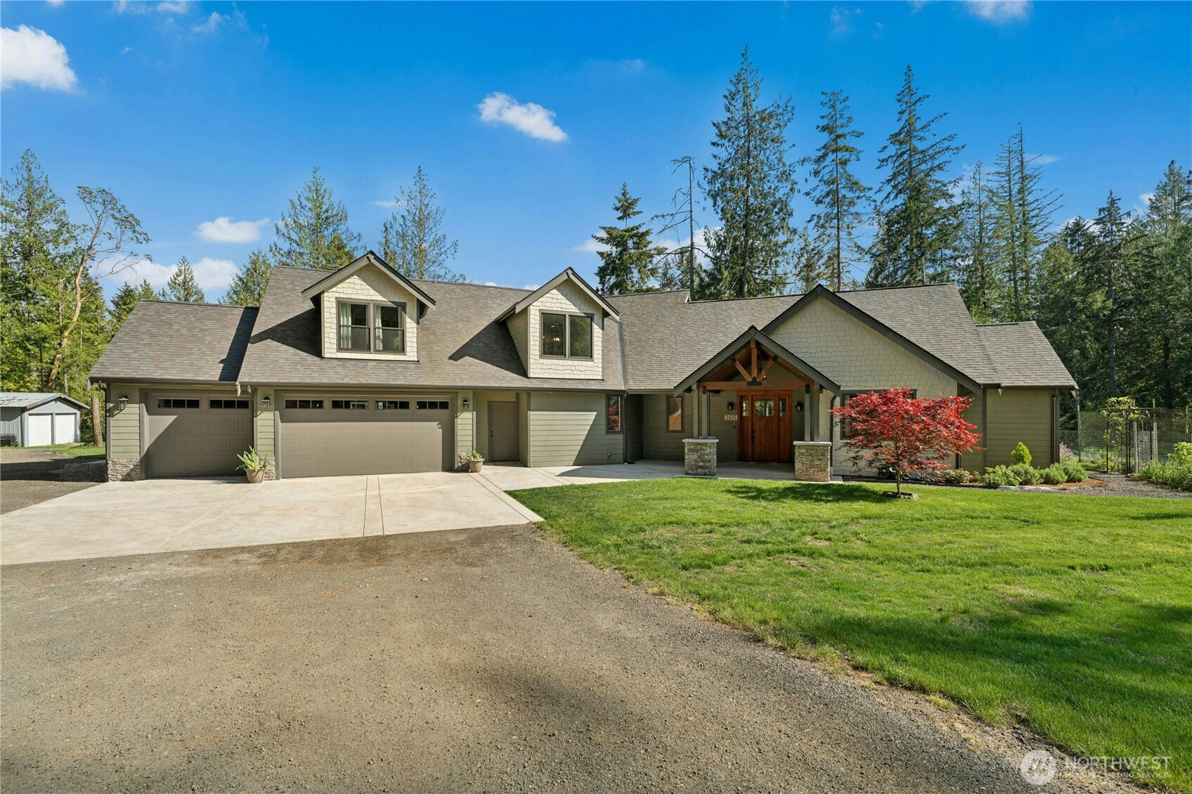 2415 44th Avenue NW, Olympia, WA 98502