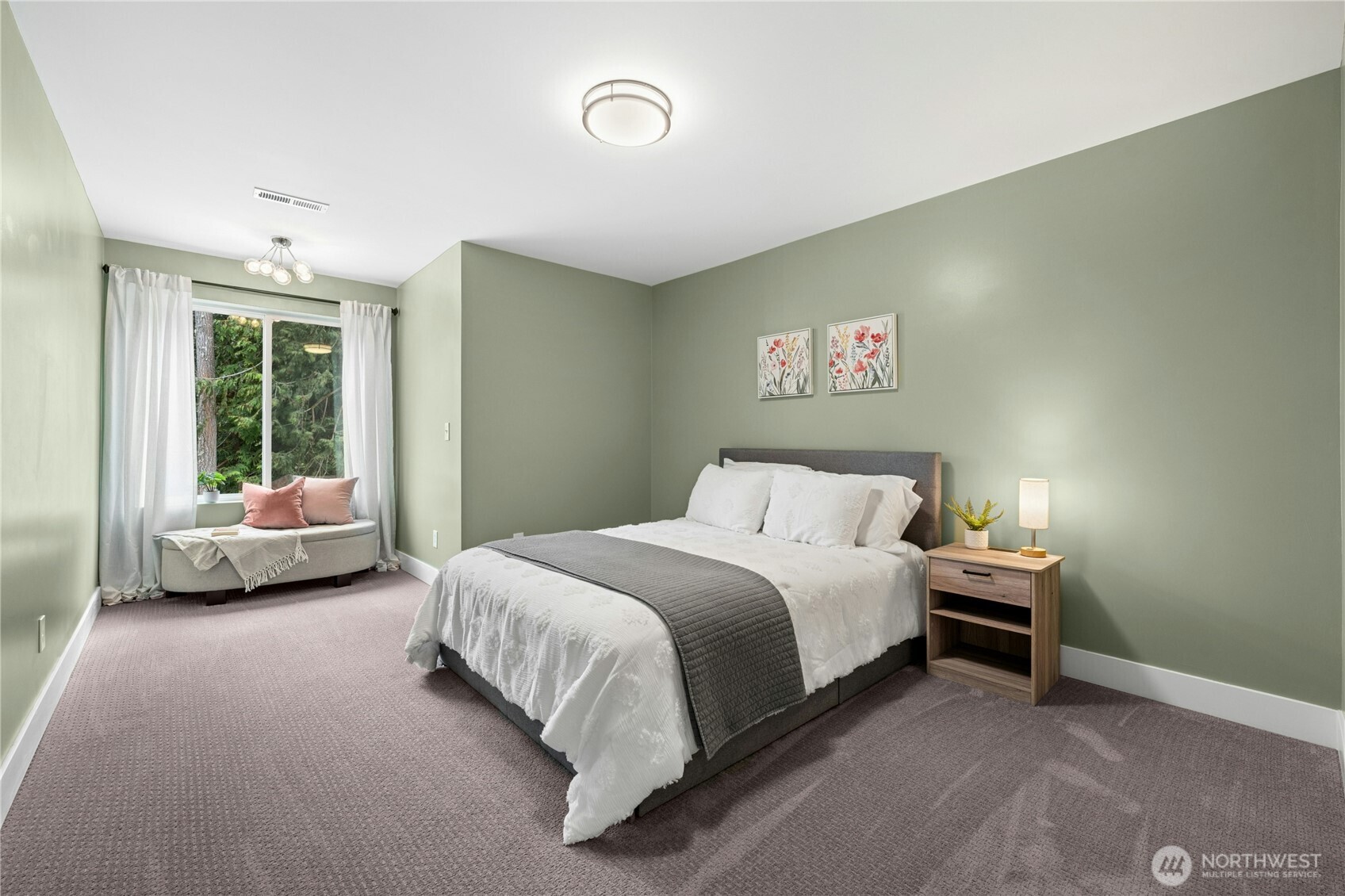 2415 44th Avenue NW, Olympia, WA 98502