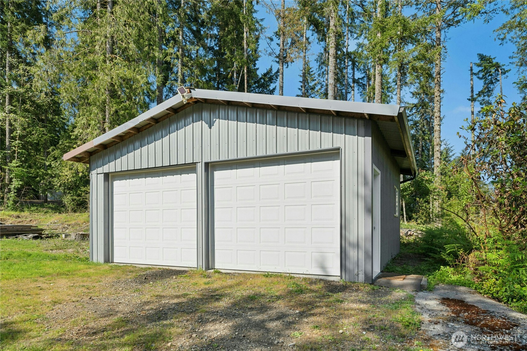 2415 44th Avenue NW, Olympia, WA 98502