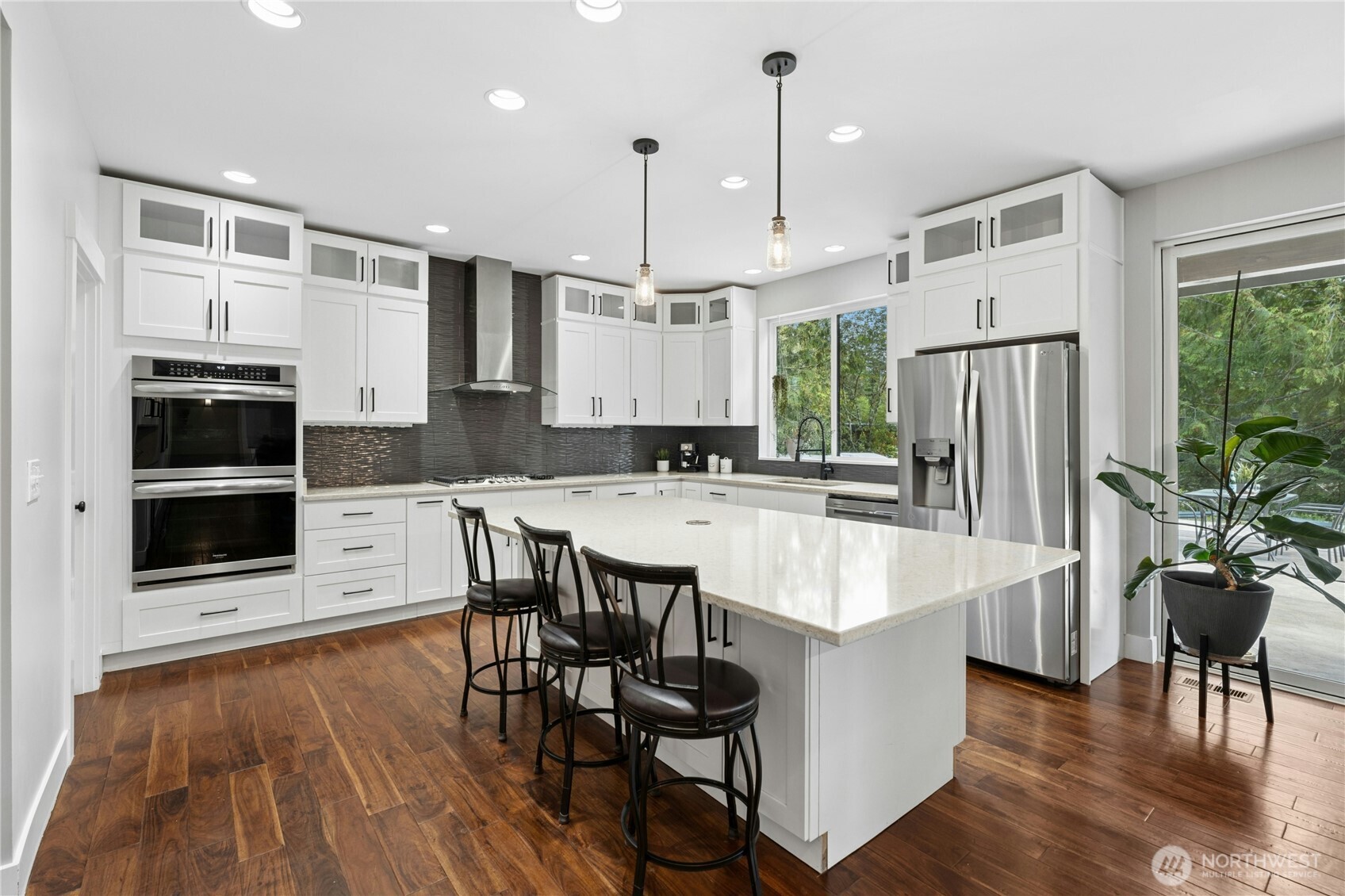 2415 44th Avenue NW, Olympia, WA 98502