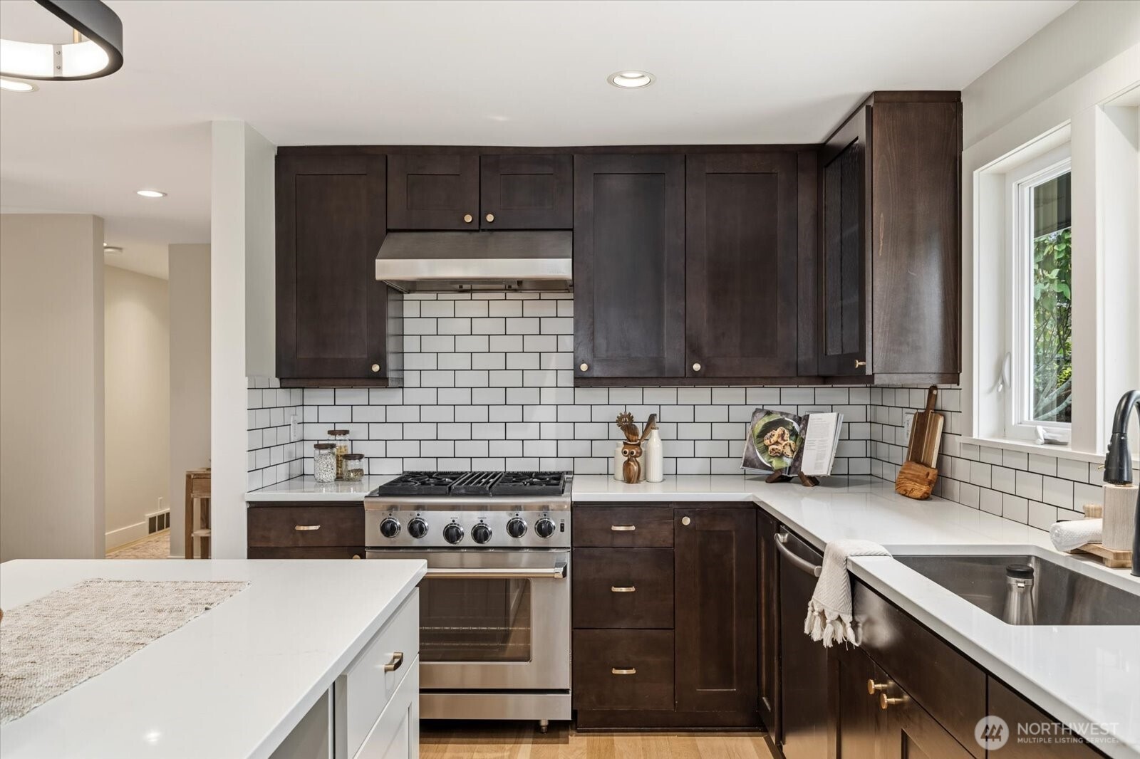 1908 122nd Avenue SE, Bellevue, WA 98005