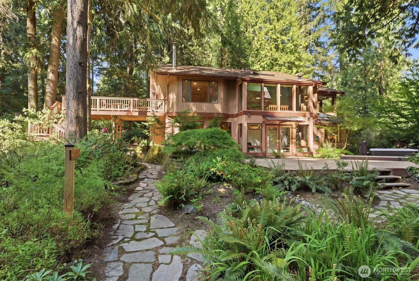 19816 233rd Avenue NE, Woodinville, WA 98077
