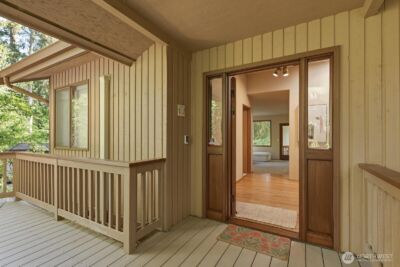 19816 233rd Avenue NE, Woodinville, WA 98077 - Photo 2