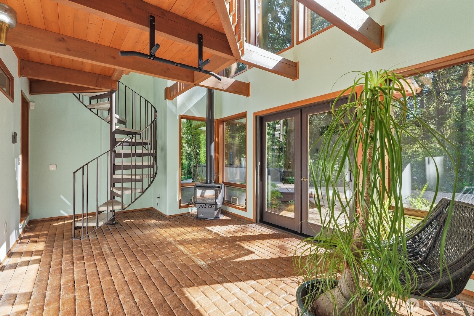 19816 233rd Avenue NE, Woodinville, WA 98077