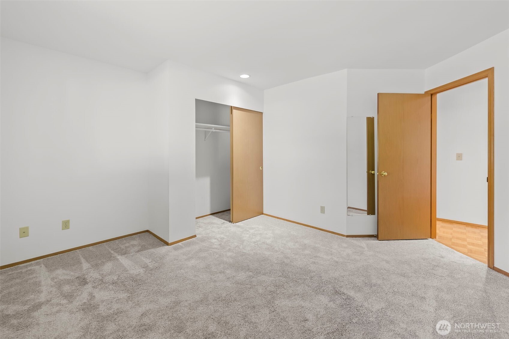 911 NW Leisure Lane , Bremerton, WA 98311