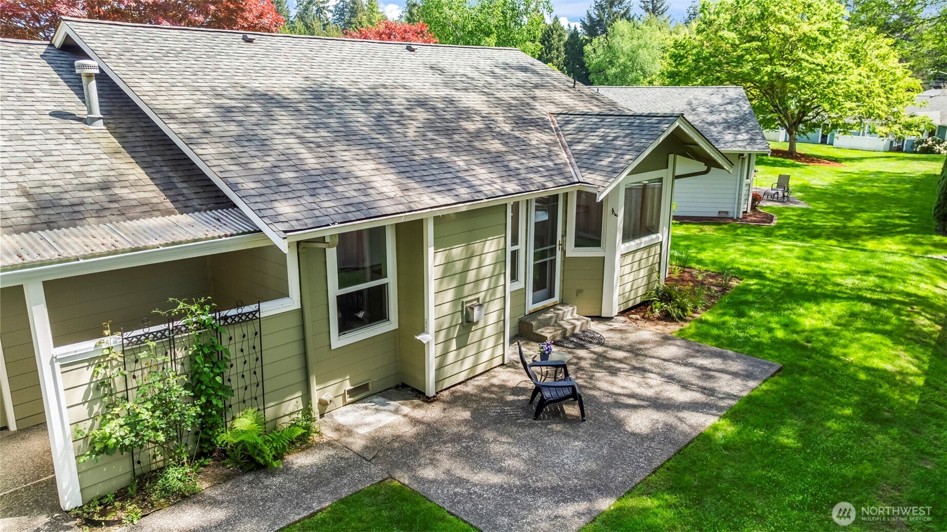911 NW Leisure Lane , Bremerton, WA 98311