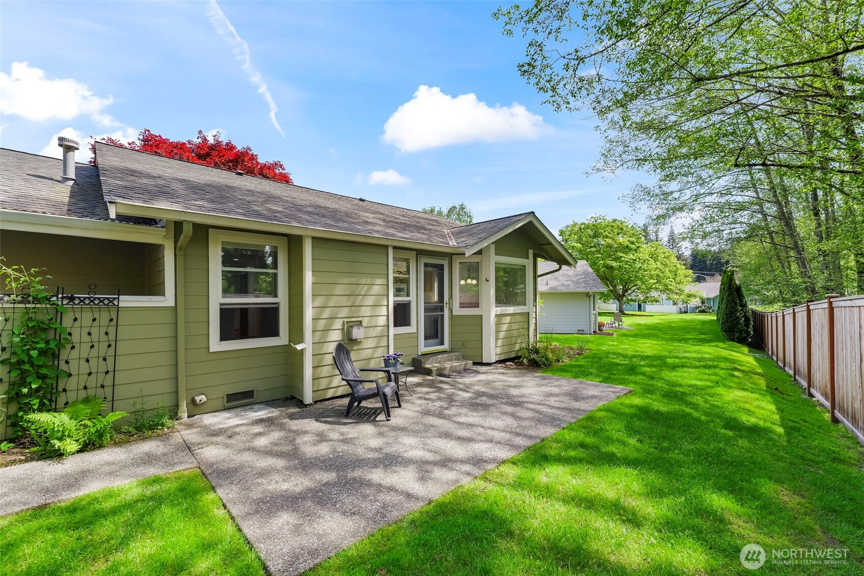 911 NW Leisure Lane , Bremerton, WA 98311