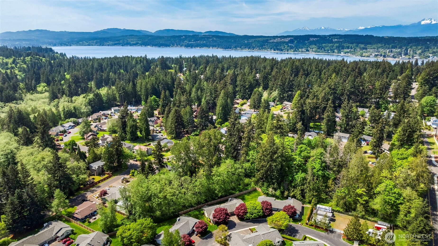 911 NW Leisure Lane , Bremerton, WA 98311