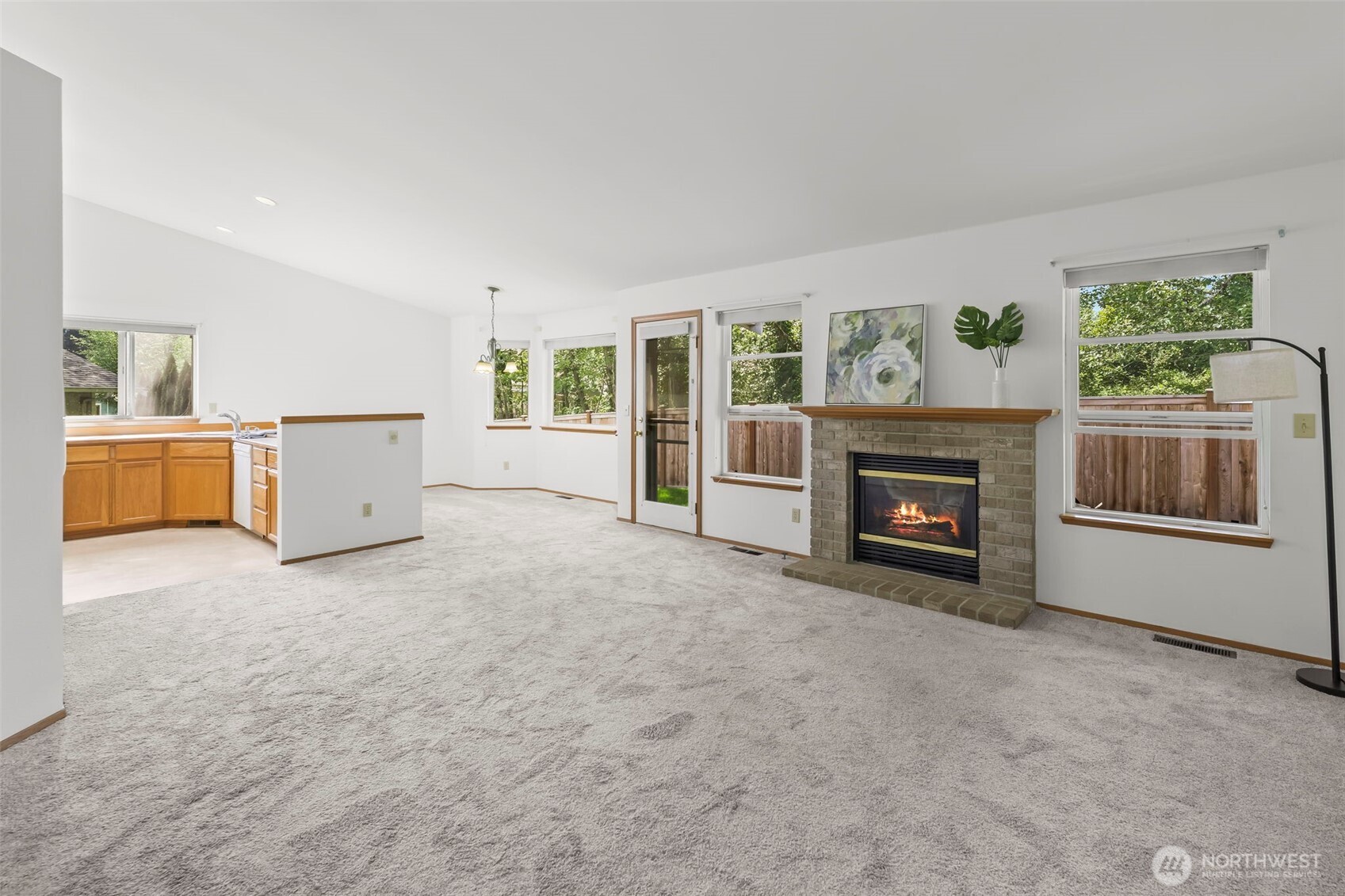 911 NW Leisure Lane , Bremerton, WA 98311