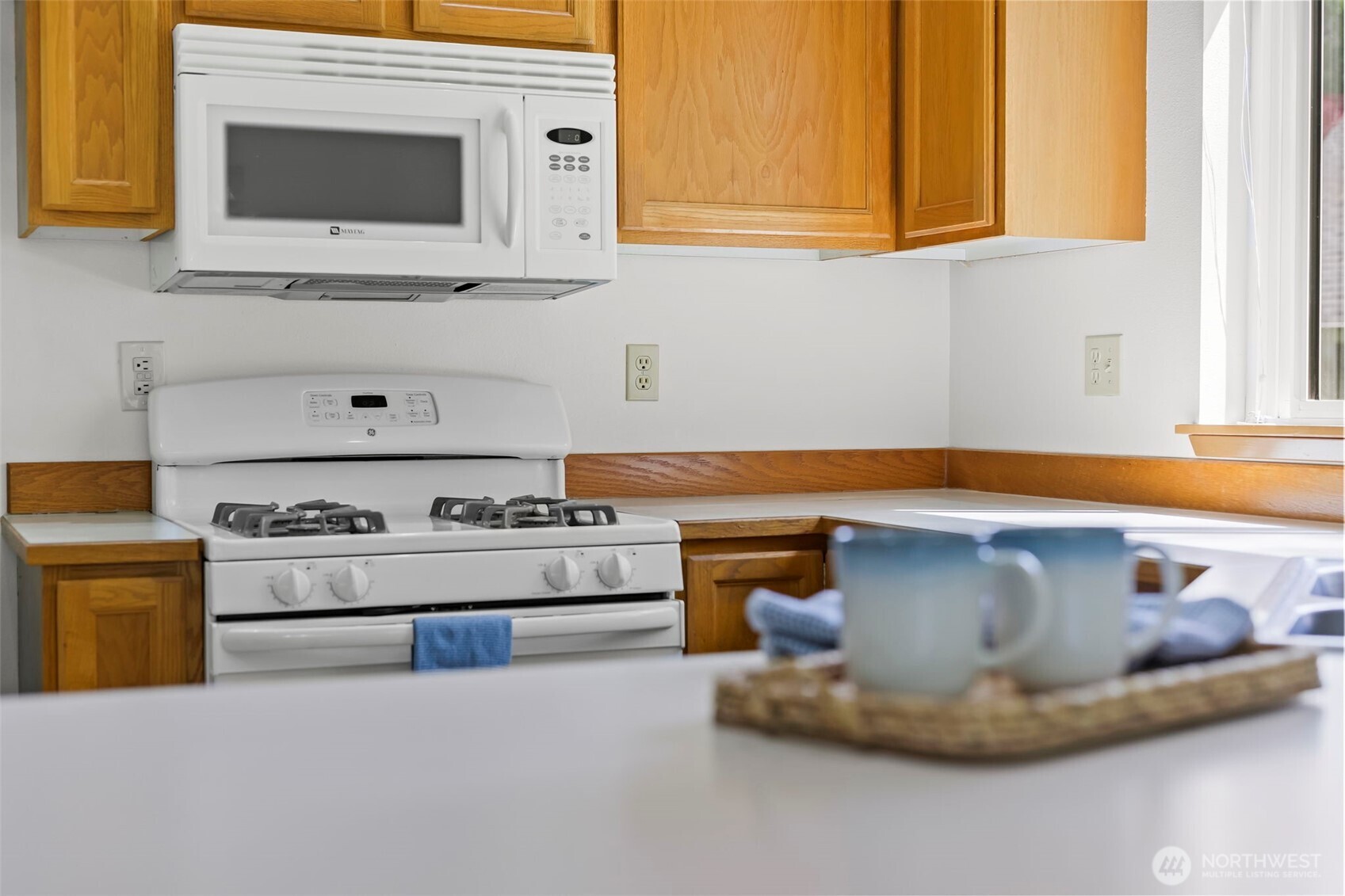 911 NW Leisure Lane , Bremerton, WA 98311