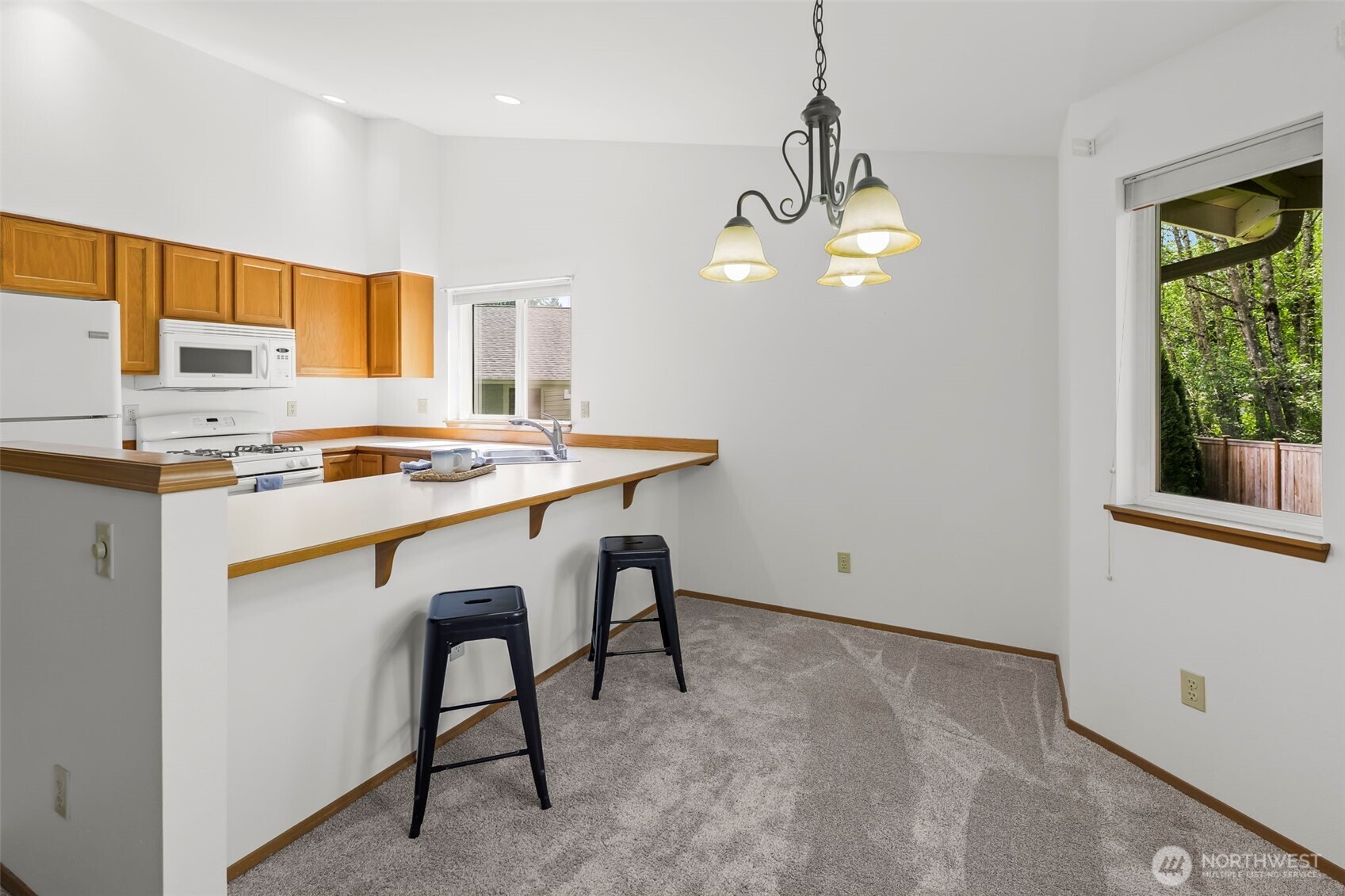 911 NW Leisure Lane , Bremerton, WA 98311