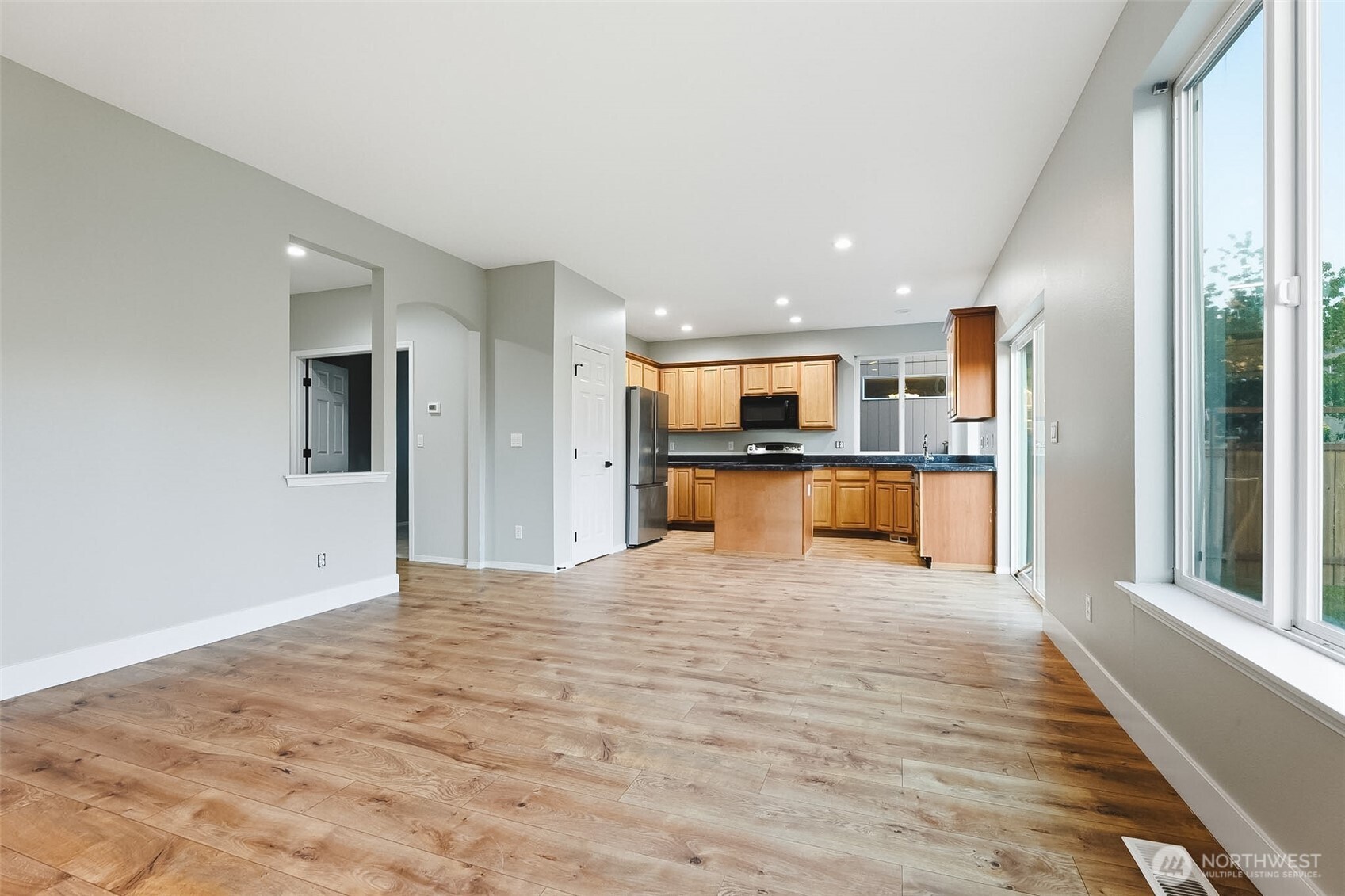 8622 187th Street Ct E, Puyallup, WA 98375
