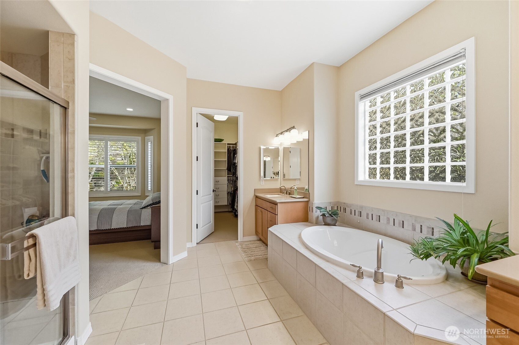 13886 Morgan Drive NE, Redmond, WA 98053
