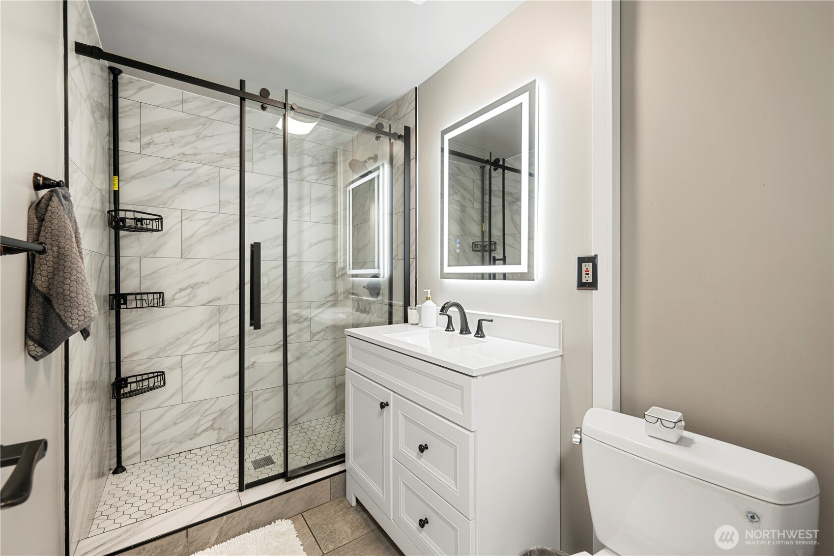 15401 2nd Avenue NE, Shoreline, WA 98155