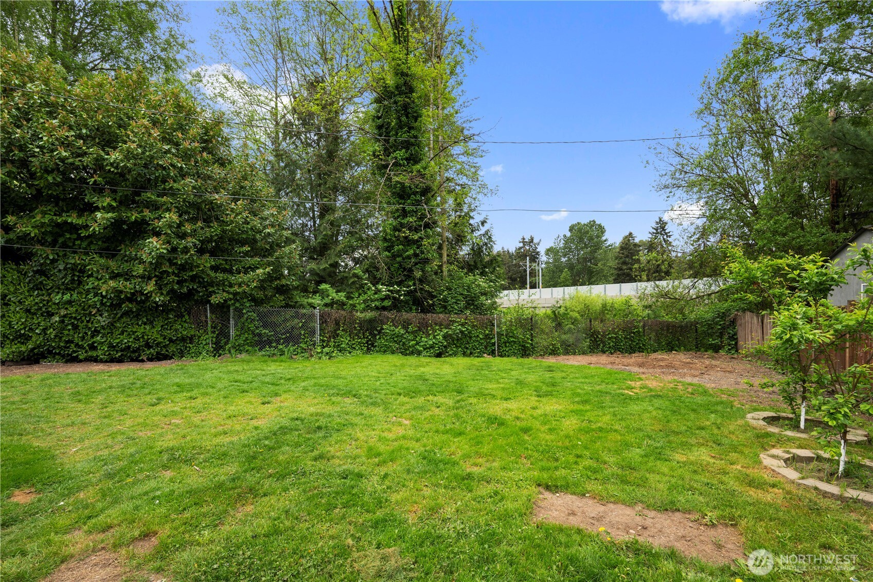 15401 2nd Avenue NE, Shoreline, WA 98155