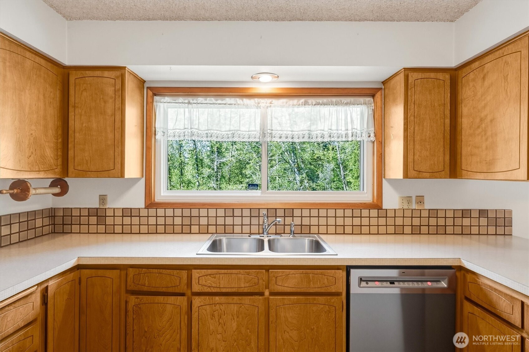 201 Inglewood Drive , Longview, WA 98632