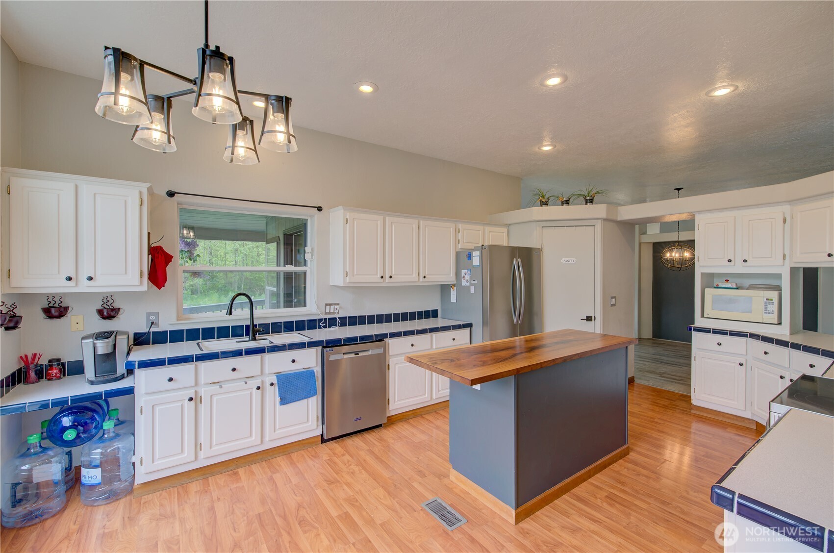10419 Sandridge Road , Long Beach, WA 98631