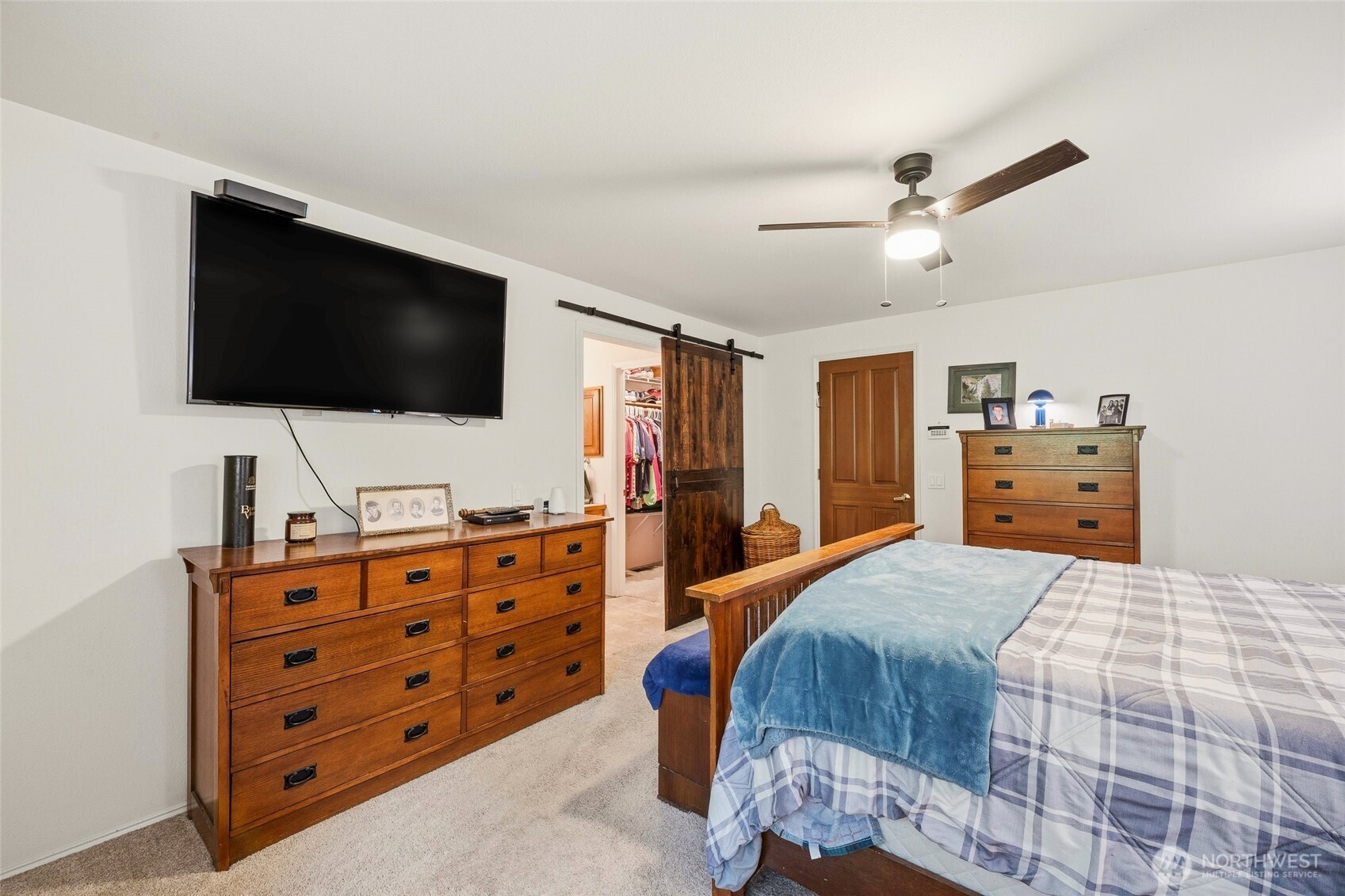 6830 Norma Beach Road , Edmonds, WA 98026