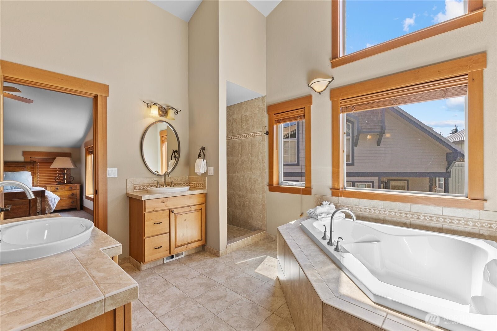 1 Kendall Peak Way , Snoqualmie Pass, WA 98068