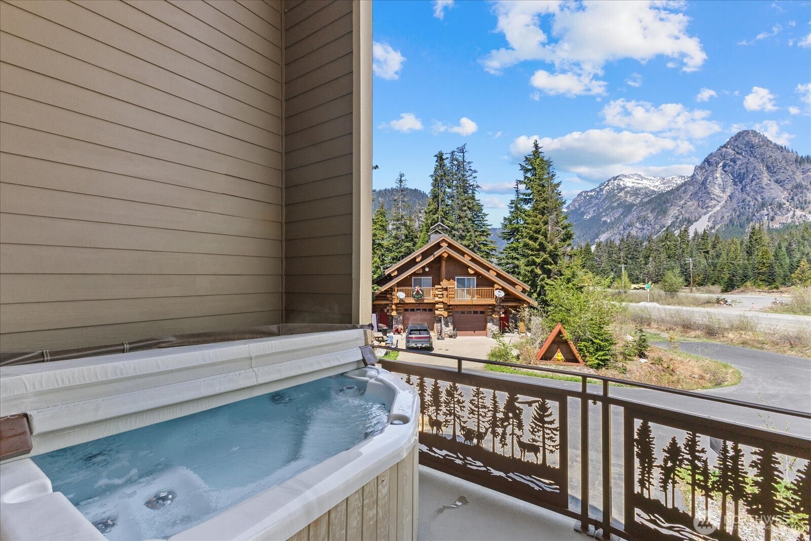 1 Kendall Peak Way , Snoqualmie Pass, WA 98068