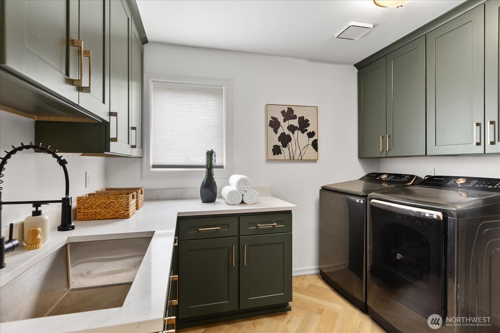 608 Magnolia Lane , Edmonds, WA 98020