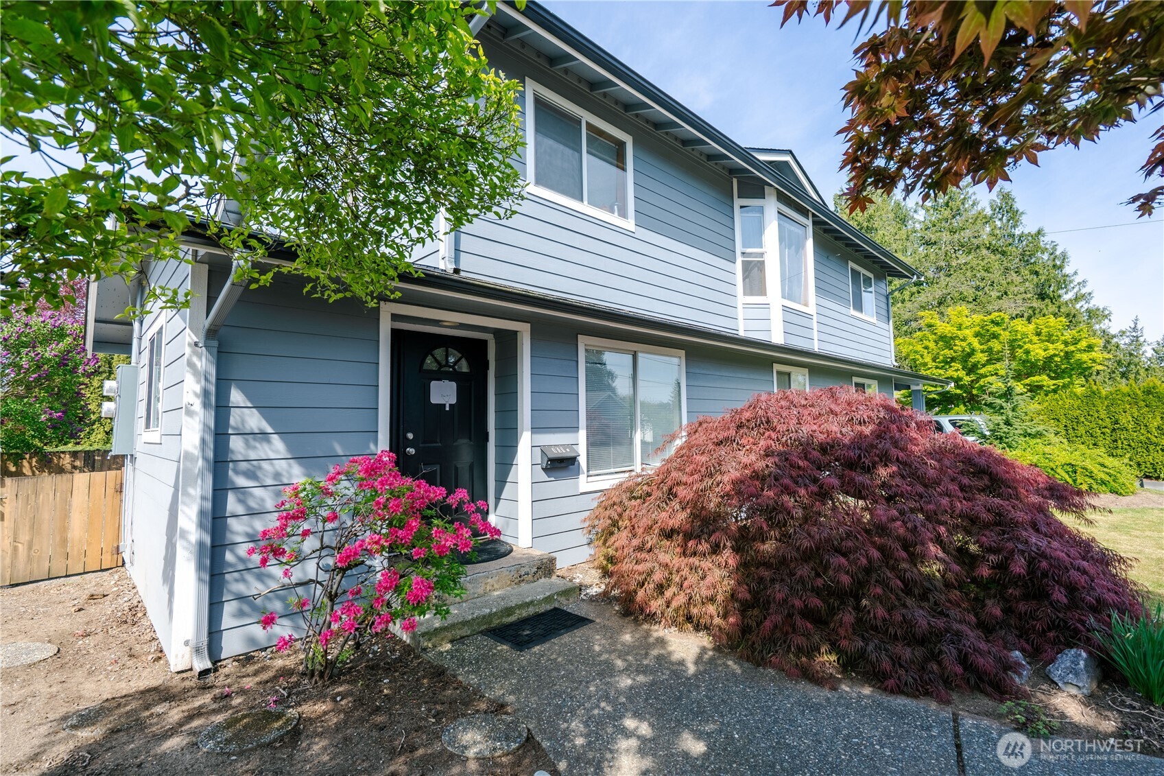 401 N 9th Street #A & B, Lynden, WA 98264