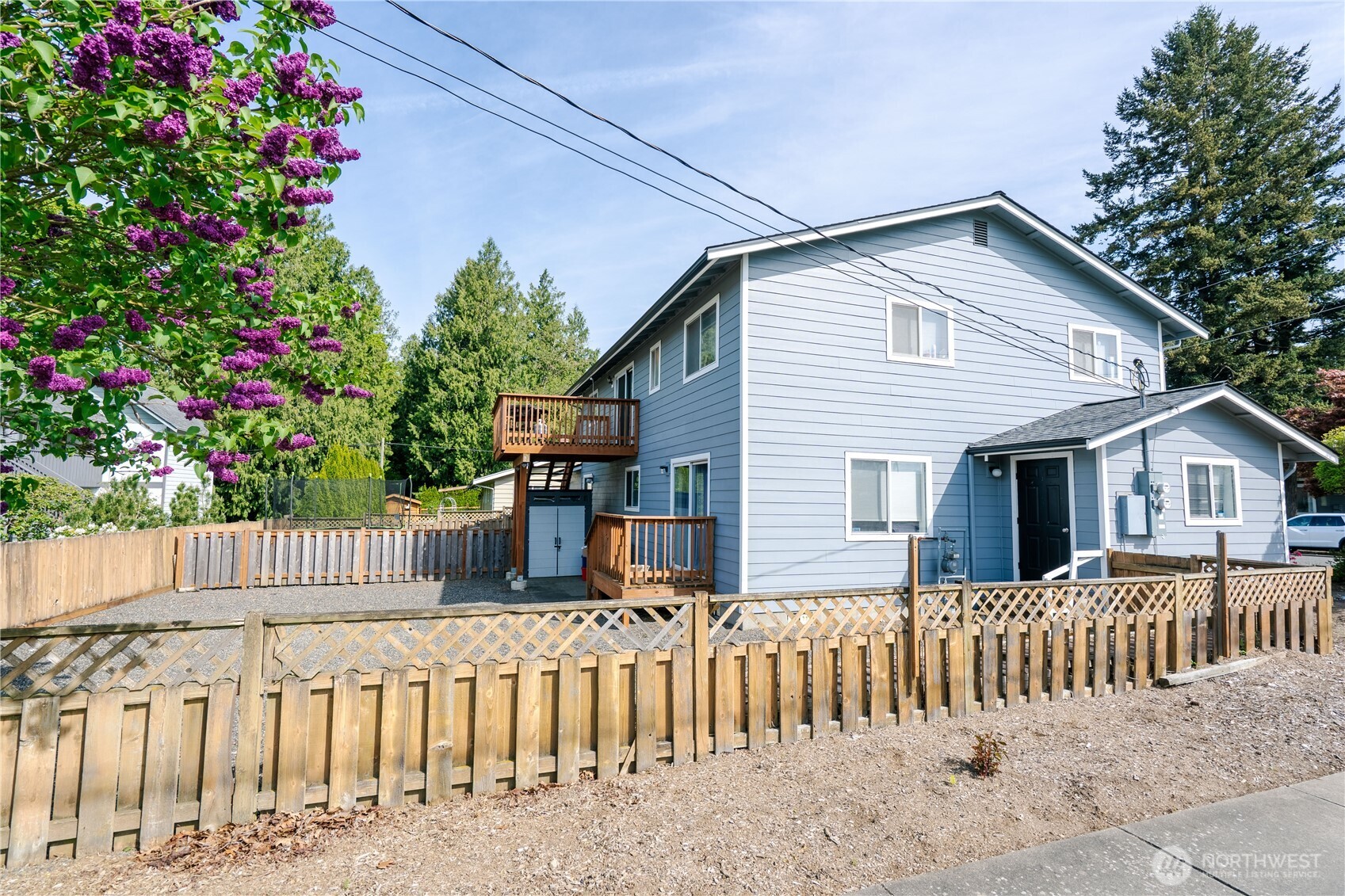 401 N 9th Street #A & B, Lynden, WA 98264