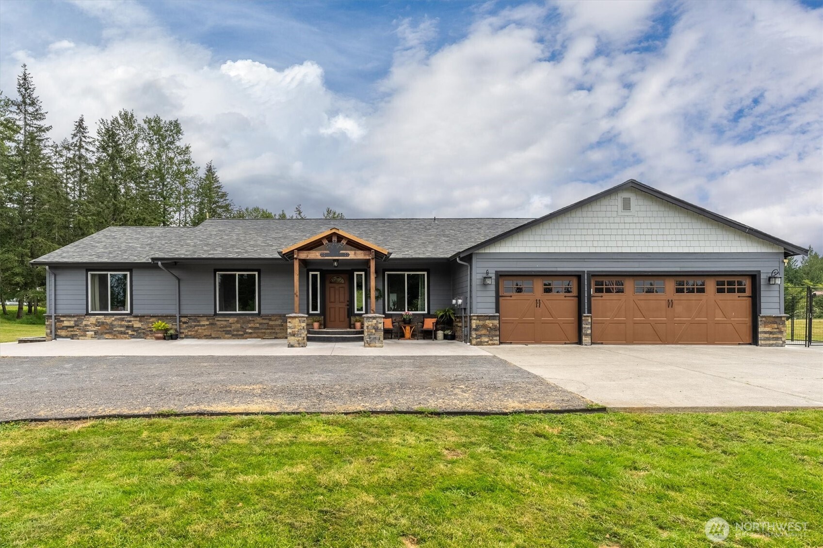 300 Cole Road , Kelso, WA 98626