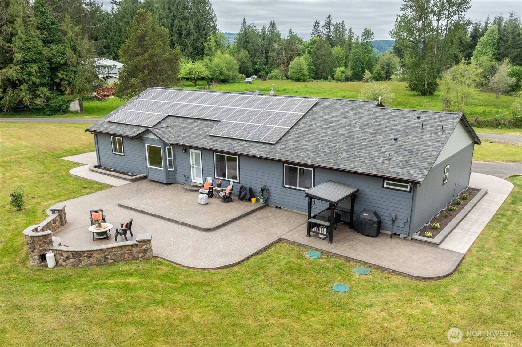 300 Cole Road , Kelso, WA 98626