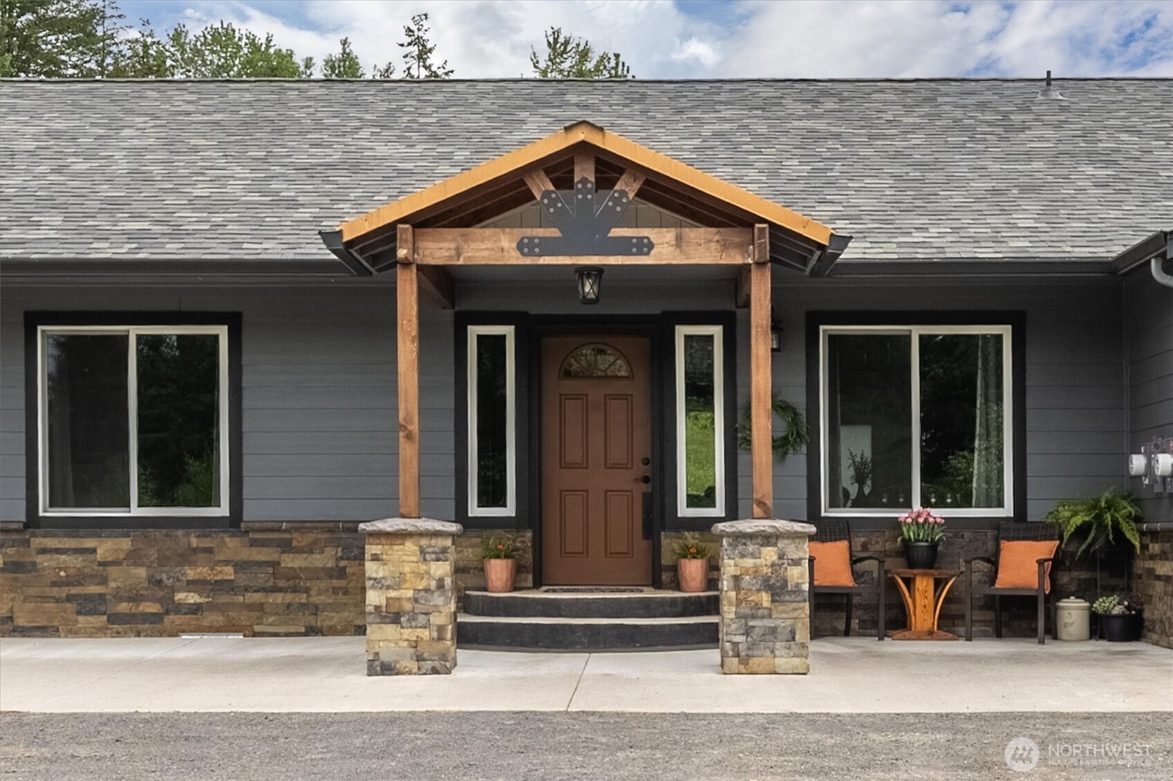 300 Cole Road , Kelso, WA 98626