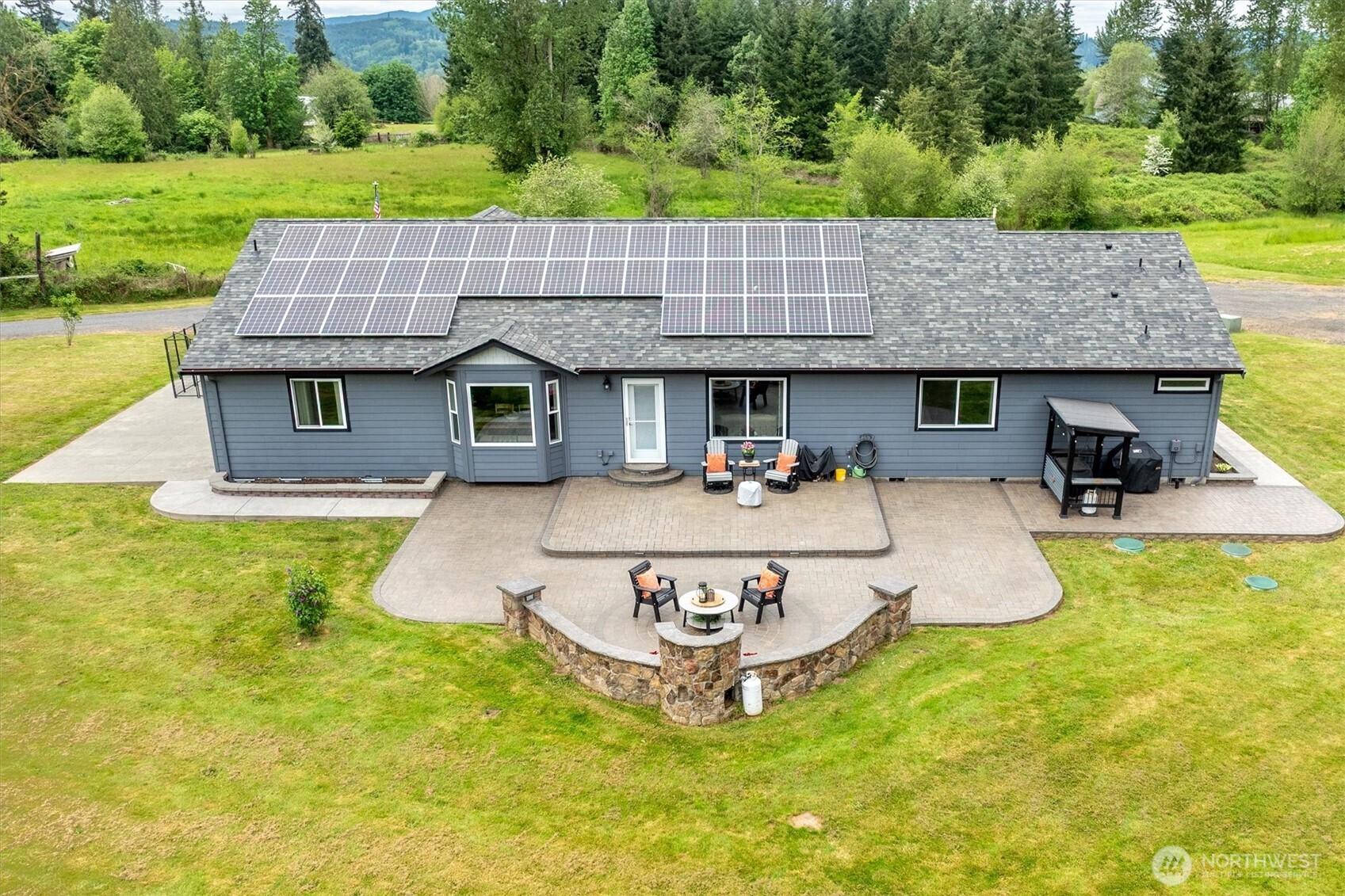300 Cole Road , Kelso, WA 98626