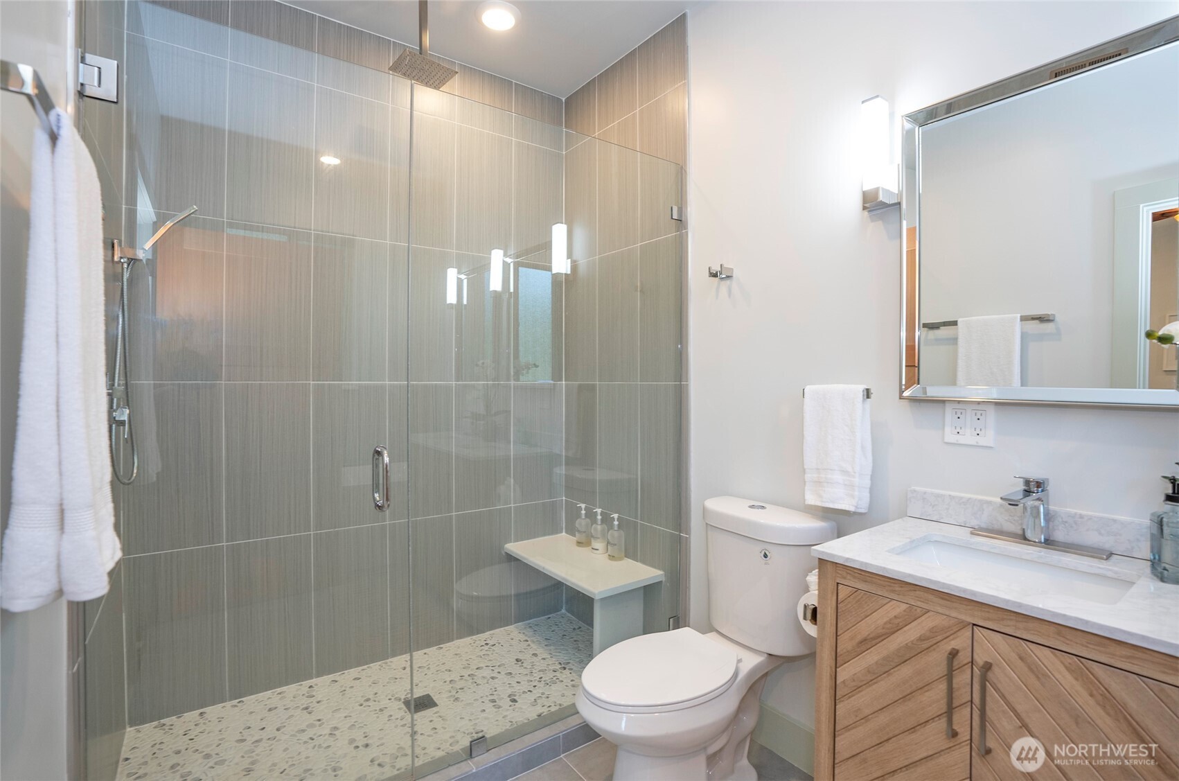 240 E Susan Lane , Union, WA 98592