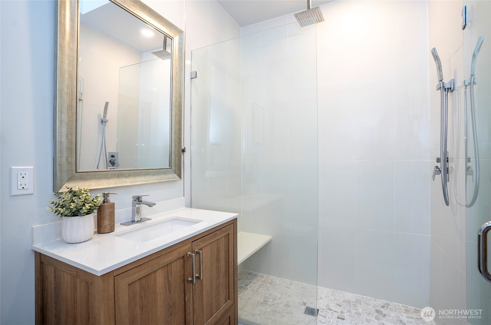 240 E Susan Lane , Union, WA 98592