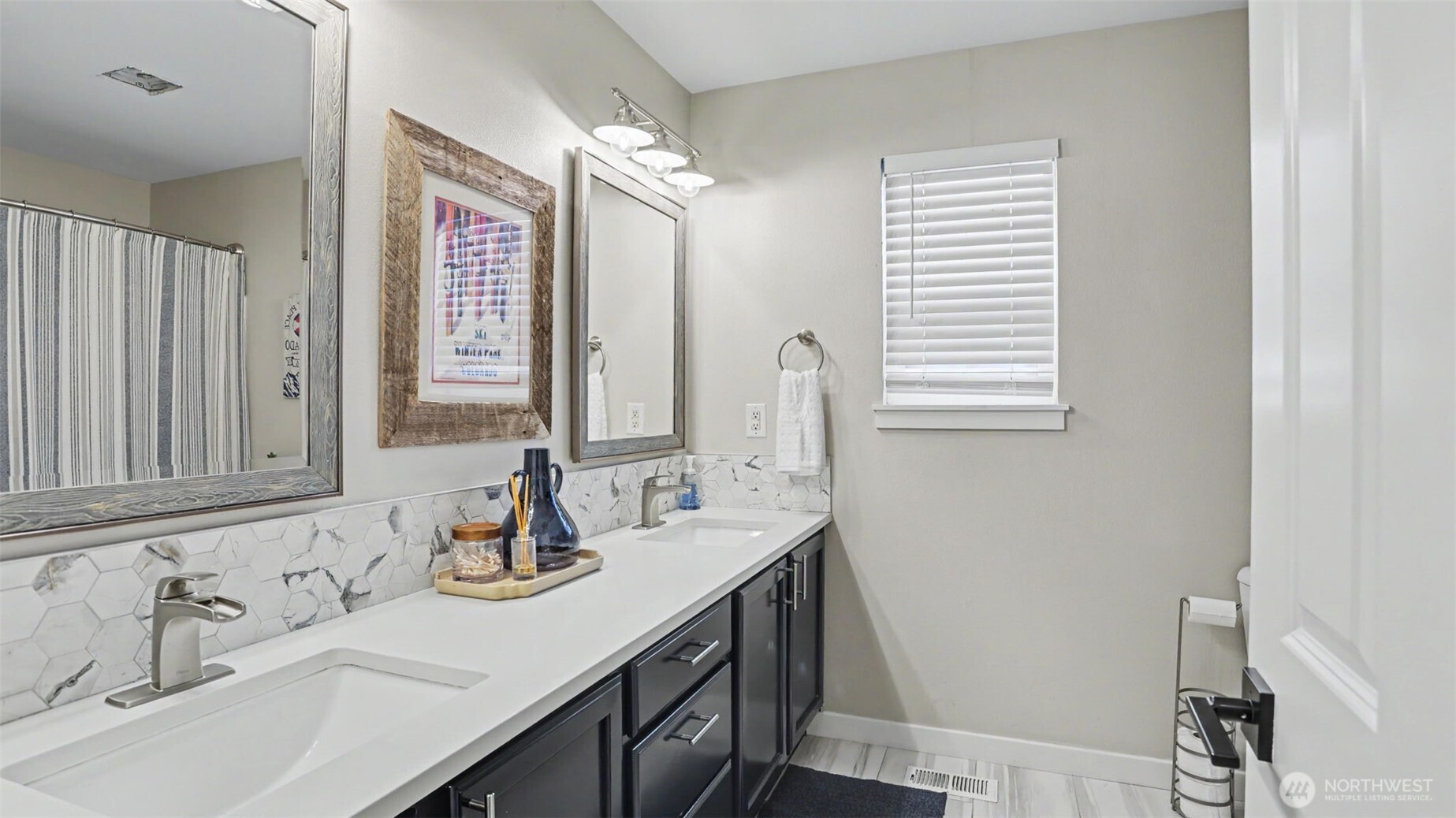 25500 SE 274th Place , Maple Valley, WA 98032
