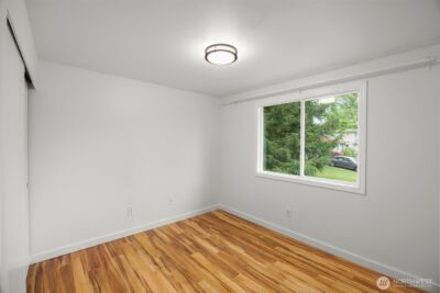 15718 126th Place NE, Woodinville, WA 98072 - Photo 11
