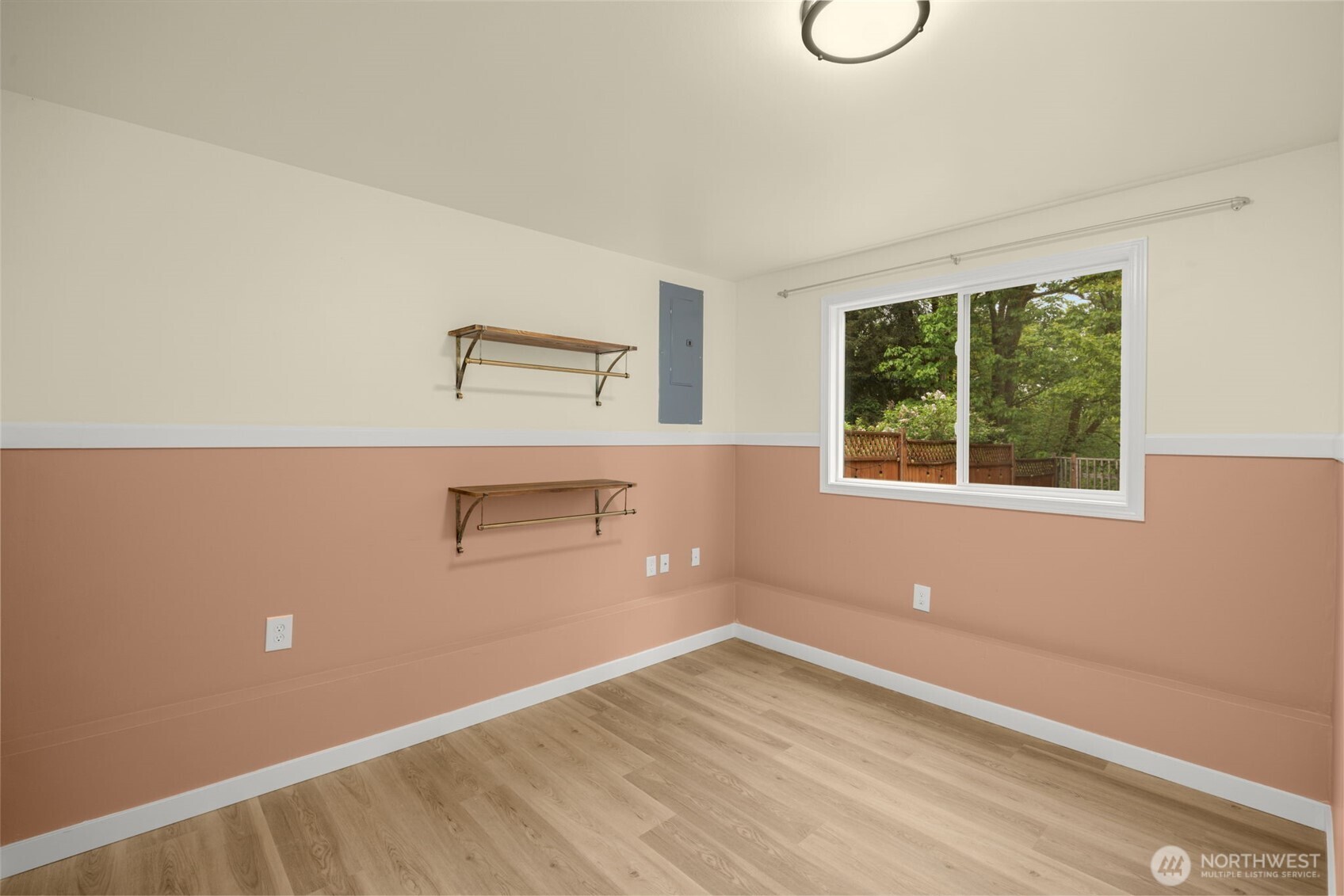 15718 126th Place NE, Woodinville, WA 98072