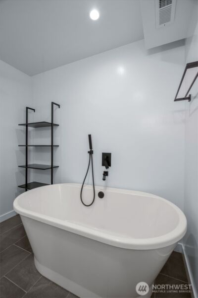 15718 126th Place NE, Woodinville, WA 98072 - Photo 18