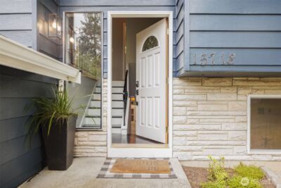 15718 126th Place NE, Woodinville, WA 98072 - Photo 2