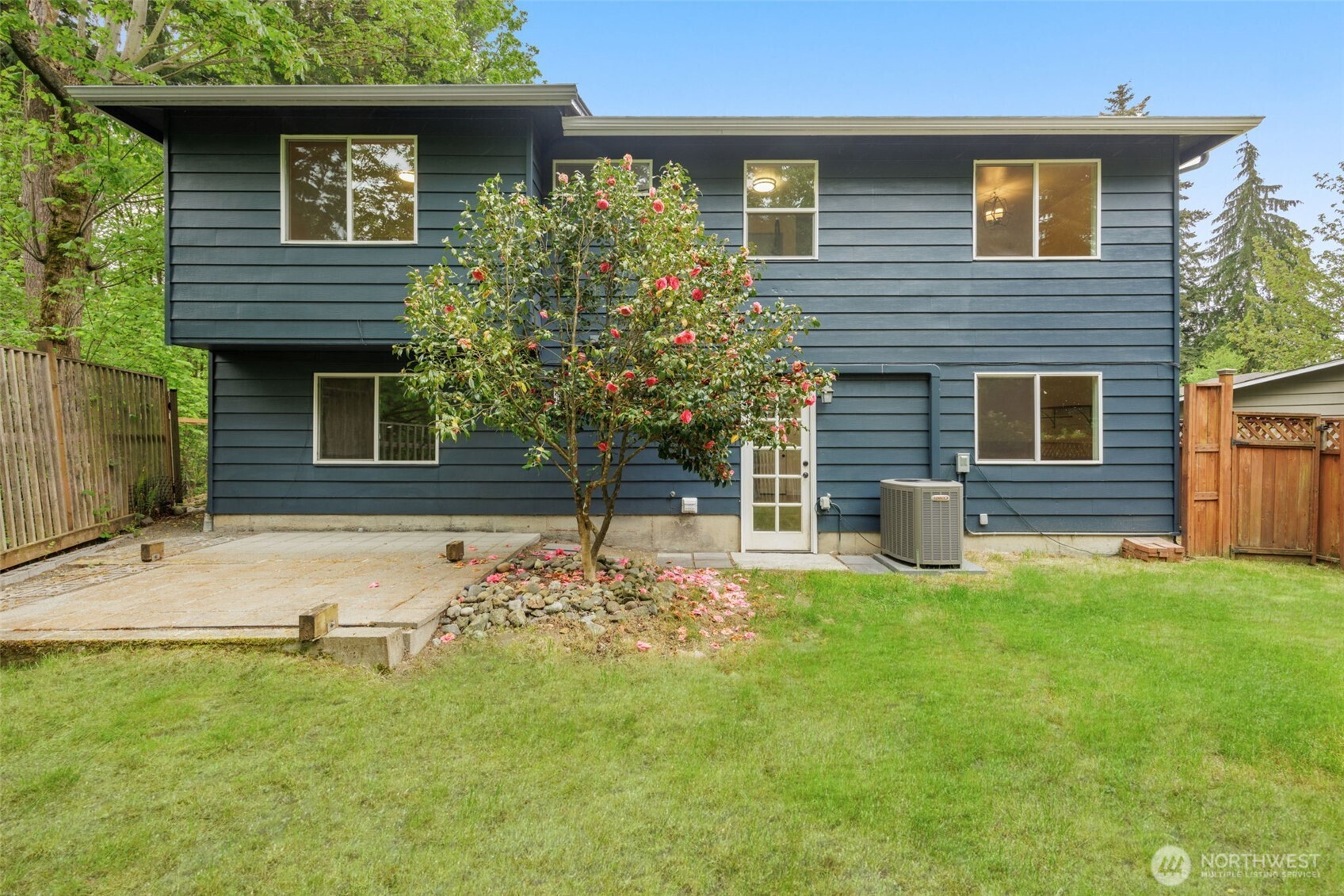 15718 126th Place NE, Woodinville, WA 98072