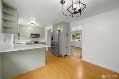 15718 126th Place NE, Woodinville, WA 98072 - Photo 8