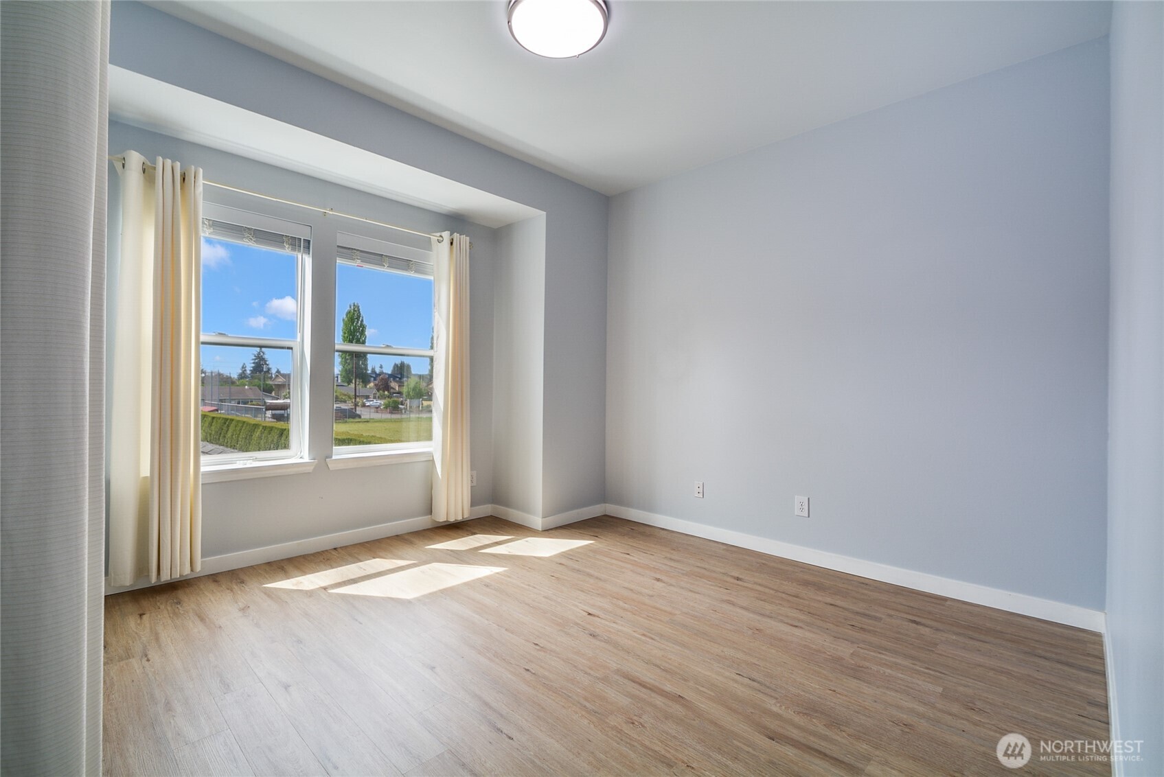 4827 67th Street NE #A201, Marysville, WA 98270