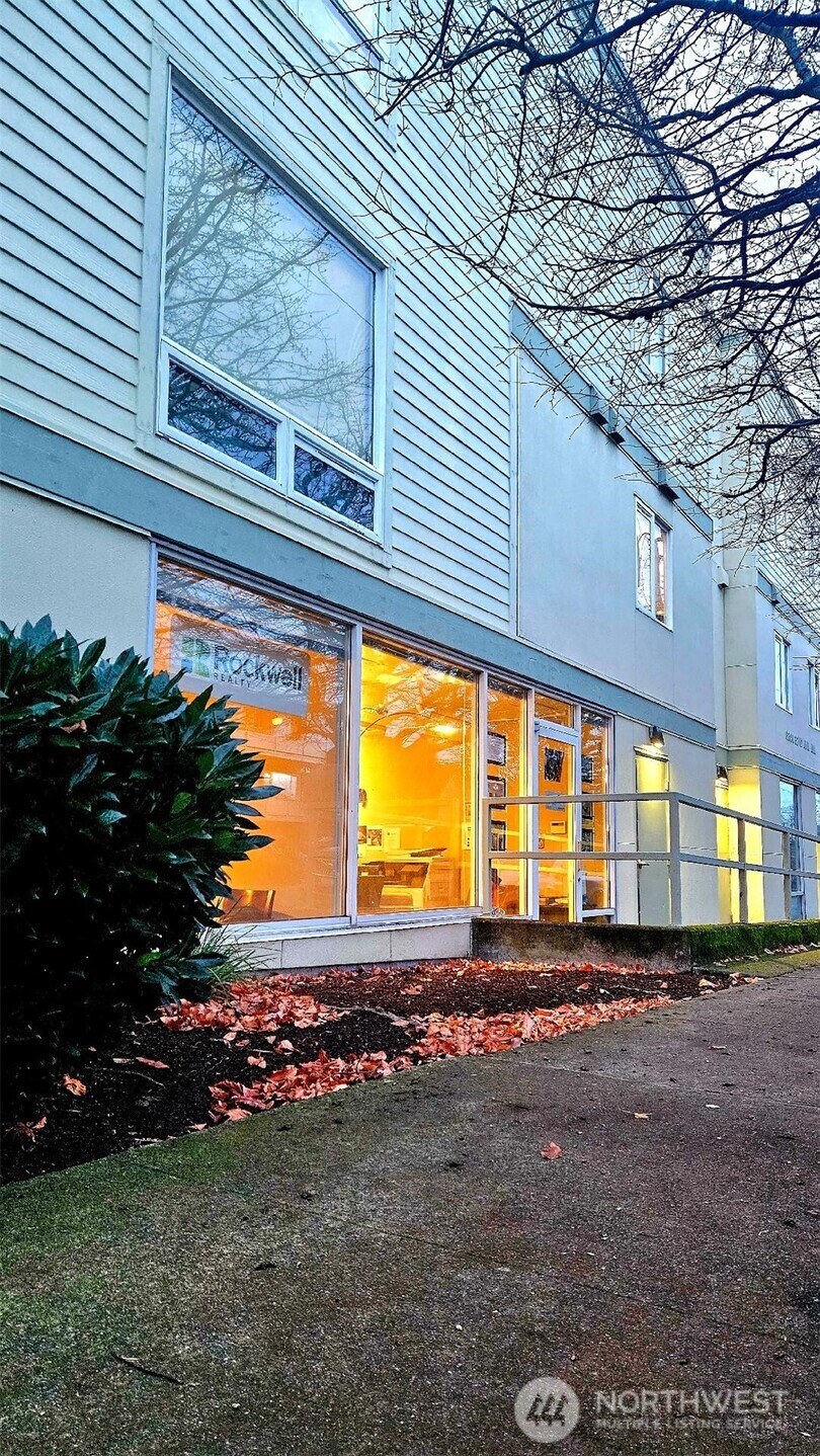 6300 32nd Avenue NW #C106, Seattle, WA 98107
