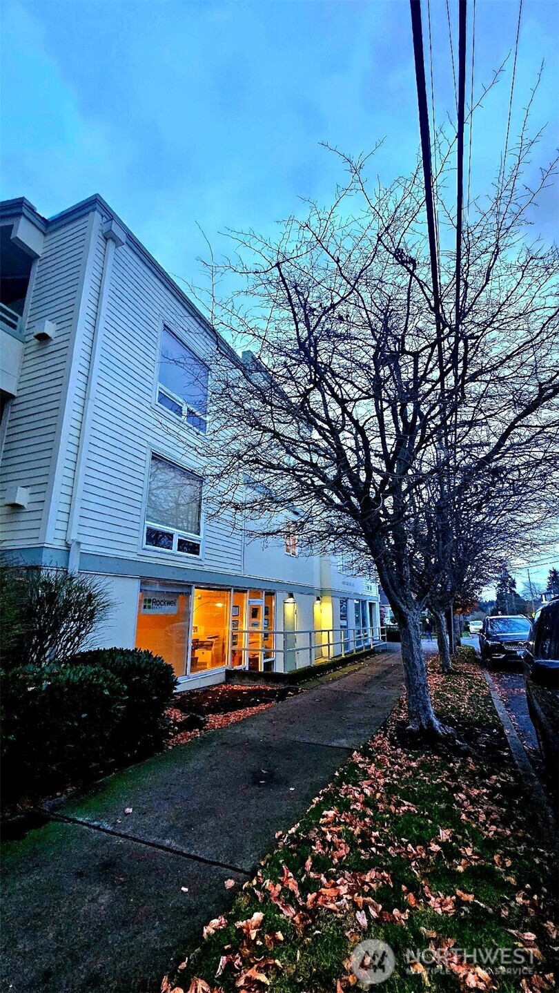 6300 32nd Avenue NW #C106, Seattle, WA 98107