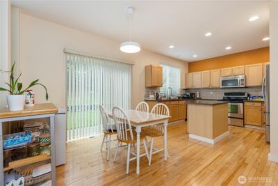 28104 Maple Ridge Way SE, Maple Valley, WA 98038 - Photo 10