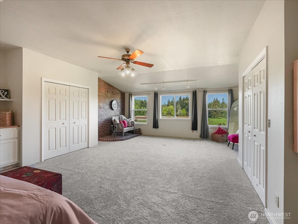 12023 225th Avenue Ct E, Bonney Lake, WA 98391-7675