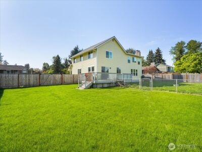 12023 225th Avenue Ct E, Bonney Lake, WA 98391-7675 - Photo 34