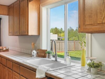 12023 225th Avenue Ct E, Bonney Lake, WA 98391-7675 - Photo 9